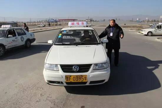 汽車陪練老師：今天起，我再也不想騙人了！