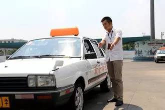 2019年汽車陪練老師的新標準